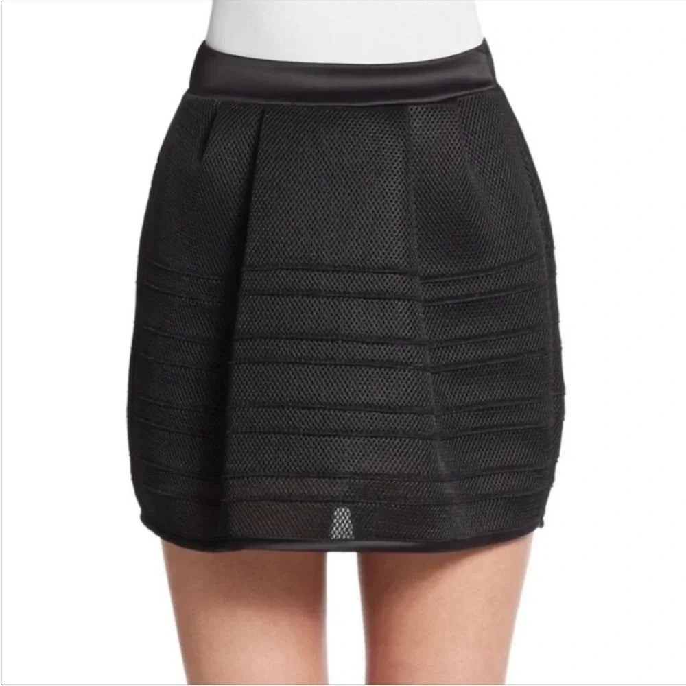 Maje jupe boule Matiere mesh scuba mini skirt